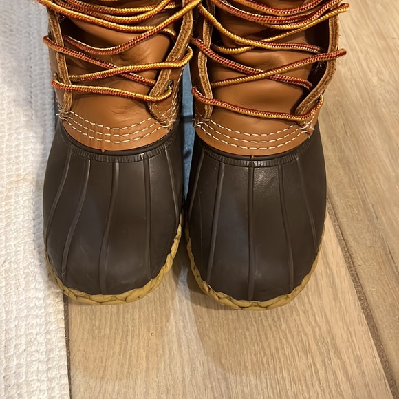 L.L. Bean Boot 8 inch Boot - Picture 1 of 4